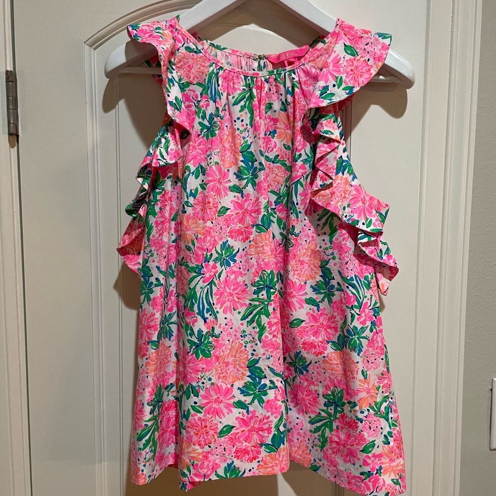 Lilly Pulitzer, beautiful, top, size XL, happiest shirt ever! STUNNING! 🌴☀️